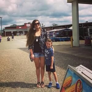 Meet your Posher, Candice